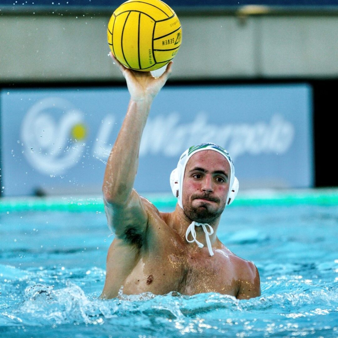 Álvaro García, renovat