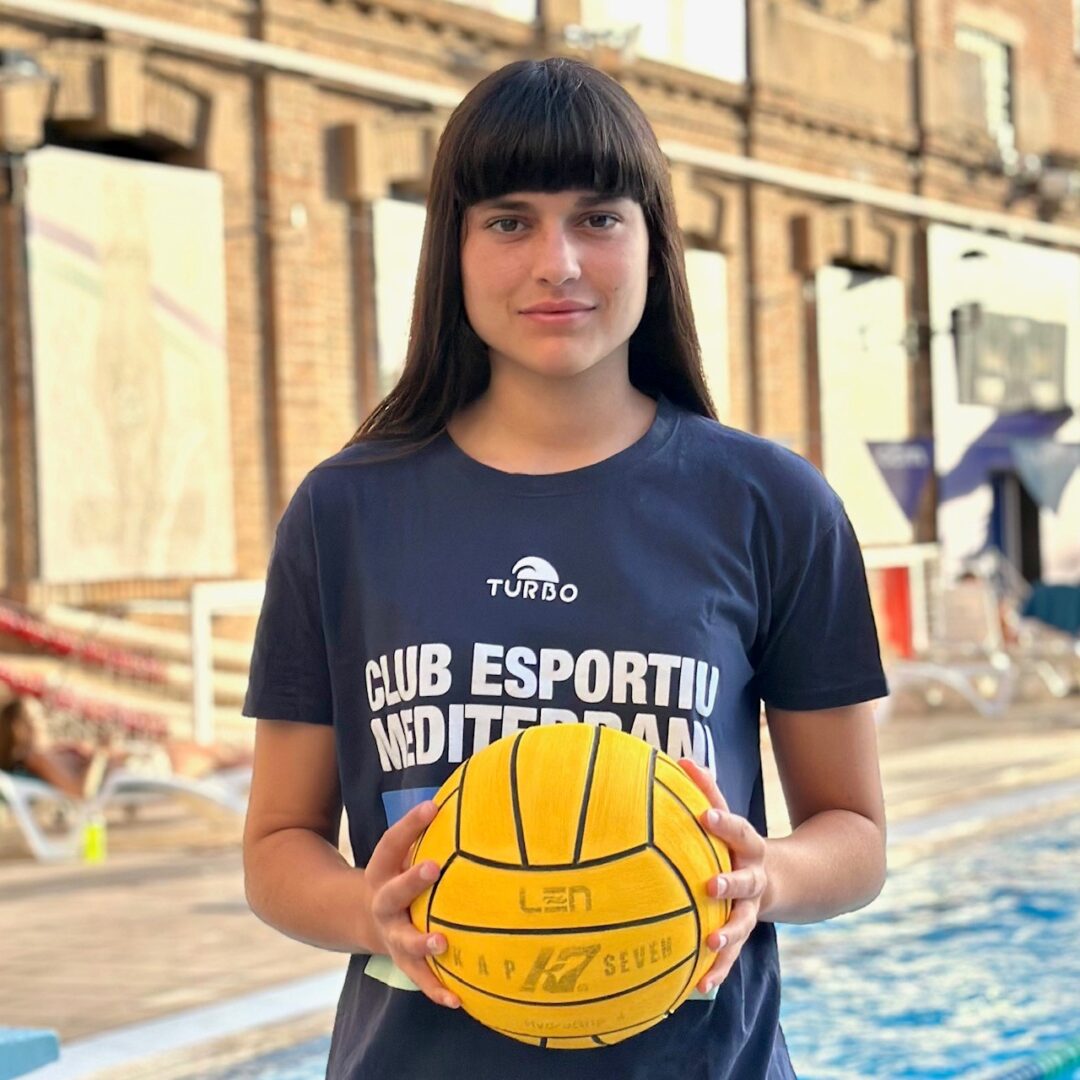 Abril Caballero puja al primer equip