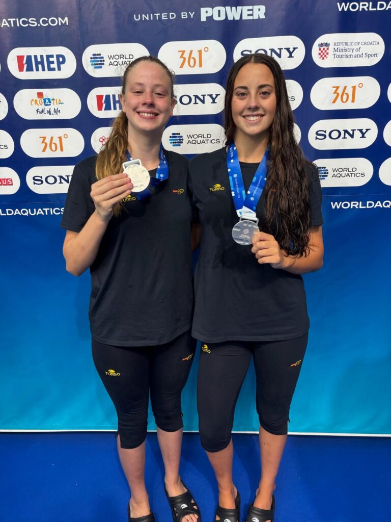 Medalla de plata al Campionat del Món Sub-16 per a Julia Fisas i Ariadna Rovira