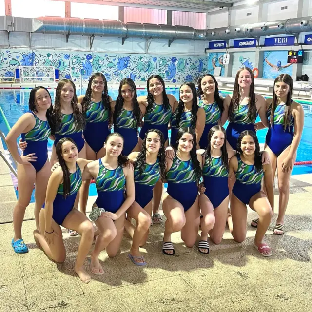 𝐂𝐀𝐌𝐏𝐈𝐎𝐍𝐄𝐒 𝐃𝐄 𝐋𝐋𝐈𝐆𝐀 🏆

L’infantil femení de waterpolo ha guanyat la Lliga Catalana 2024-2025 🤽‍♀️

𝐏𝐥𝐚𝐧𝐭𝐢𝐥𝐥𝐚: Júlia Guerrero, Lucía Martínez, Neila Haoues, Novely Esteban, Melissa Esteban, Júlia Fisas, Marta Abad, Meritxell Tena, Ariadna Llamas, Elna Padrell, Estel Membrado, Alicia Rodríguez, Gal·la Ruiz, Manar Arab i Tena Gazivoda

𝐄𝐧𝐭𝐫𝐞𝐧𝐚𝐝𝐨𝐫𝐬: Miguel Hernando i Matilde de Miguel

Bravo equip! 💙💚

#cemediterrani #waterpolo