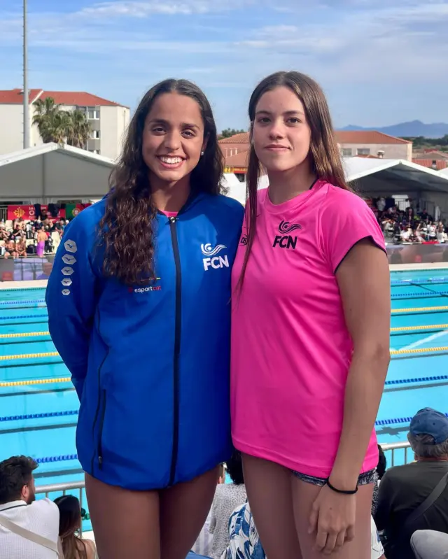 Els dies 17 i 18 de maig, 𝐀𝐥𝐞𝐱 𝐑𝐚𝐦𝐨𝐬 va representar la 𝐒𝐞𝐥𝐞𝐜𝐜𝐢𝐨́ 𝐂𝐚𝐭𝐚𝐥𝐚𝐧𝐚 a Mònaco, en el 𝐌𝐞𝐞𝐭𝐢𝐧𝐠 𝐈𝐧𝐭𝐞𝐫𝐧𝐚𝐭𝐢𝐨𝐧𝐚𝐥 𝐝𝐞 𝐍𝐚𝐭𝐚𝐭𝐢𝐨𝐧 𝐝𝐞 𝐌𝐨𝐧𝐭𝐞-𝐂𝐚𝐫𝐥𝐨, primera competició del Circuit Mare Nostrum 🏊‍♂️

18è 50m papallona 24.55  18è 100m papallona 54.59 
A només dues posicions de les finals! 🔥

Aquest cap de setmana, ha estat el torn de Mae Comas i Laura Amor a 𝐂𝐚𝐧𝐞𝐭-𝐞𝐧-𝐑𝐨𝐮𝐬𝐬𝐢𝐥𝐥𝐨𝐧, tercera etapa del Circuit 🏊‍♀️

𝐋𝐚𝐮𝐫𝐚 𝐀𝐦𝐨𝐫 17a 100m papallona 1:02.64  26a 50m papallona 28.33 

𝐌𝐚𝐞 𝐂𝐨𝐦𝐚𝐬 23a 100m braça 1:13.16  27a 50m braça 33.48 

“Ha sigut una competició diferent, on hem provat coses noves en un moment de càrrega. Ens ha ajudat a seguir amb la nostra preparació de cara a la competició més important de la temporada. Ha sigut tota una experiència competir amb nedadors d’altres països amb tant alt nivell. Ens ha agradat molt formar part de la Selecció catalana de natació”

#cemediterrani #natació