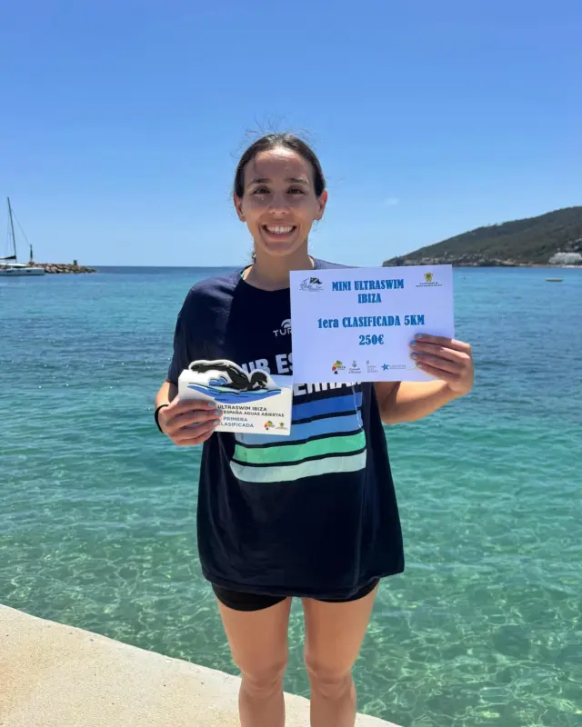 𝐌𝐈𝐍𝐈 𝐔𝐋𝐓𝐑𝐀𝐒𝐖𝐈𝐌 𝐈𝐁𝐈𝐙𝐀

Aquest matí, 𝐀𝐢𝐝𝐚 𝐁𝐞𝐫𝐭𝐫𝐚𝐧 ha guanyat la Mini Ultraswim Ibiza, 4a etapa de la Copa d’Espanya d’Aigües Obertes 🥇

La nedadora del Club Esportiu Mediterrani ha completat els 5km en 1:07:48.0 🏊‍♀️

Enhorabona Aida 💙💚
#cemediterrani #aigüesobertes